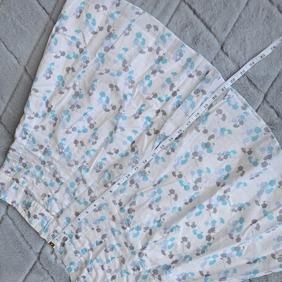 American Eagle White/Blue Skirt, Women's Size 10, Great Condition - Picture 3 of 9